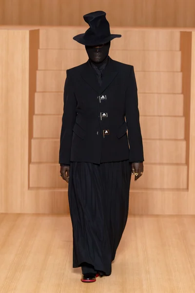 Look 53
